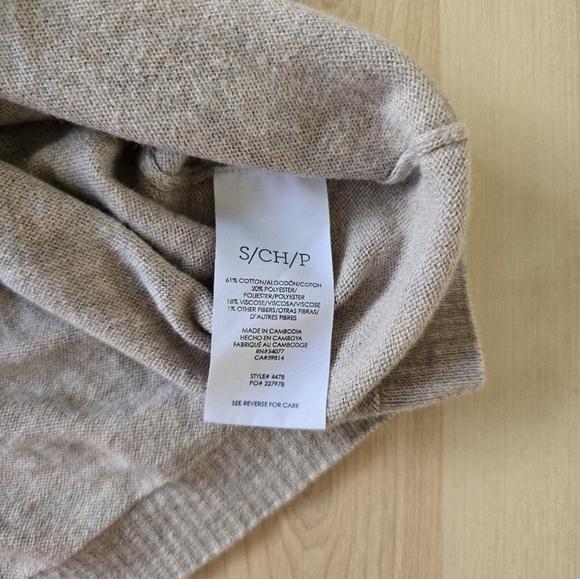 Cabi Tunic Sweater Size Small - Picture 8 of 8